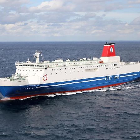 Отель Meimon Taiyo Ferry 2Nd Sailing From Kitakyushu To Osaka Экстерьер фото